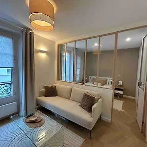 https://apt-cocooning-cosy-in-center-17.fr-paris.fr
